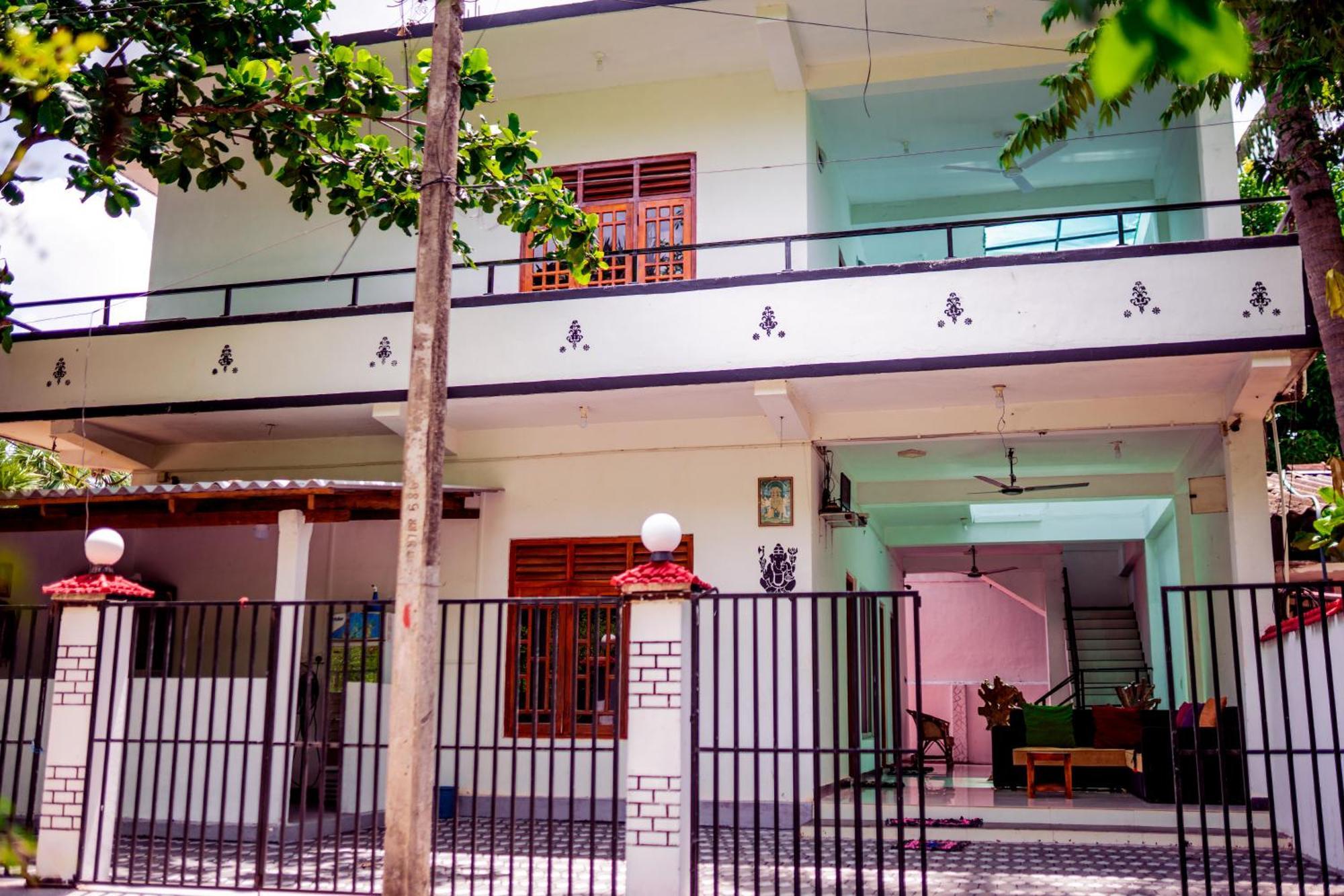 Hilton Cottage Trincomalee Exterior foto